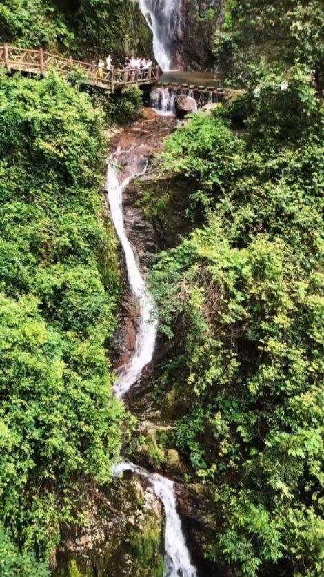 广西腹地的壮族农村，这样神秘的山洞寄葬习俗，你见过吗